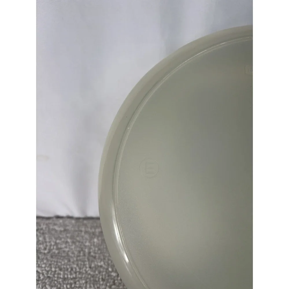 VTG Rubbermaid 1.6 Gallon Round Clear Plastic Food Storage Container 